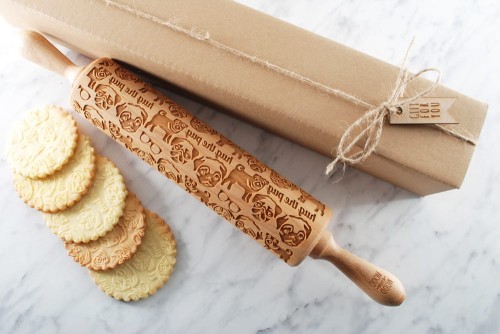 Wooden laser engraved rolling pin for cookies - with pugs