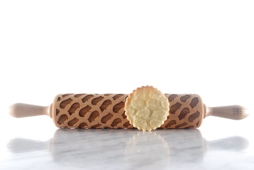 cookie rolling pin with guinea pigs deep engraving