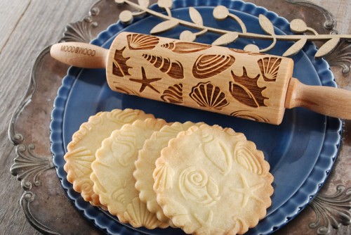 Mini wałek do ciasta w muszelki - od Mood for Wood