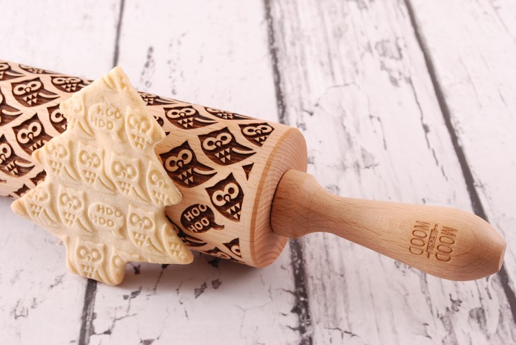 Woodland owl pattern on cookies – deep engraving