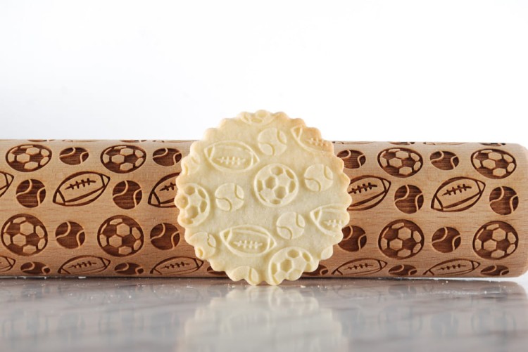 beechwood rolling pin deep engraving for cookies
