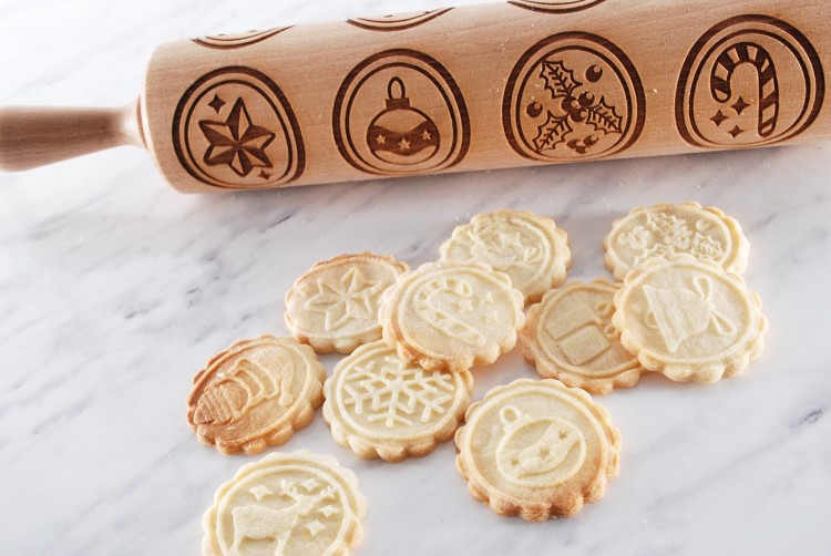 Gingerbread medallions beech rolling pin gift idea