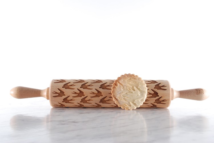 swallows bird motif rolling pin for cookies
