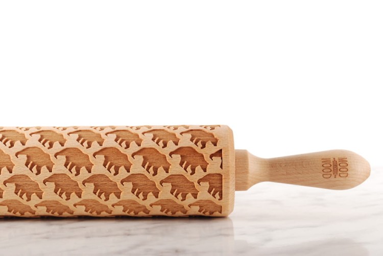 engraved wood rolling pin with polar bears motif beech