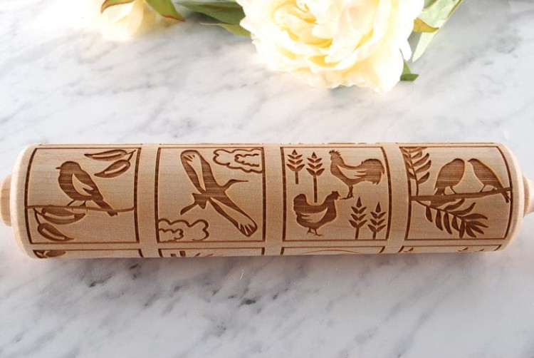 bird motif gingerbread cookies rolling pin
