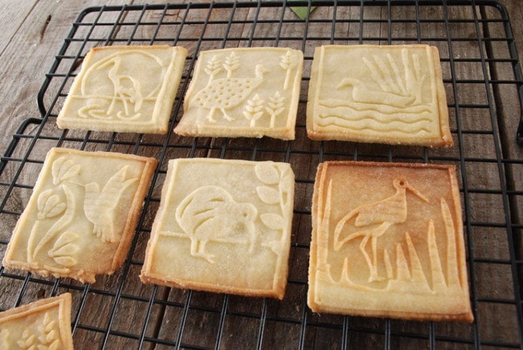 eco friendly beech rolling pin for family baking