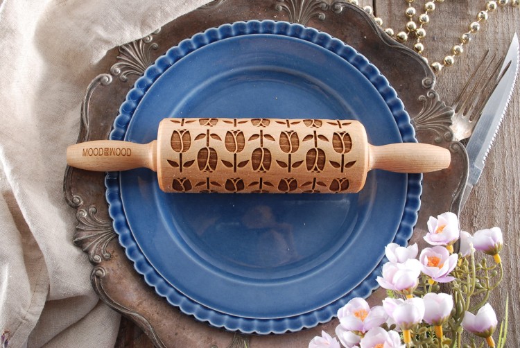 Laser engraved rolling pin - tulips - from Mood for Wood