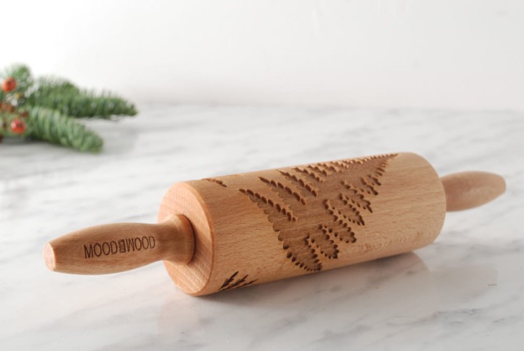 Mini rolling pin with fern design