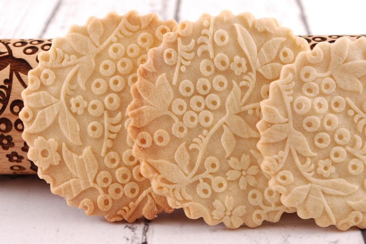 Embossed cookies