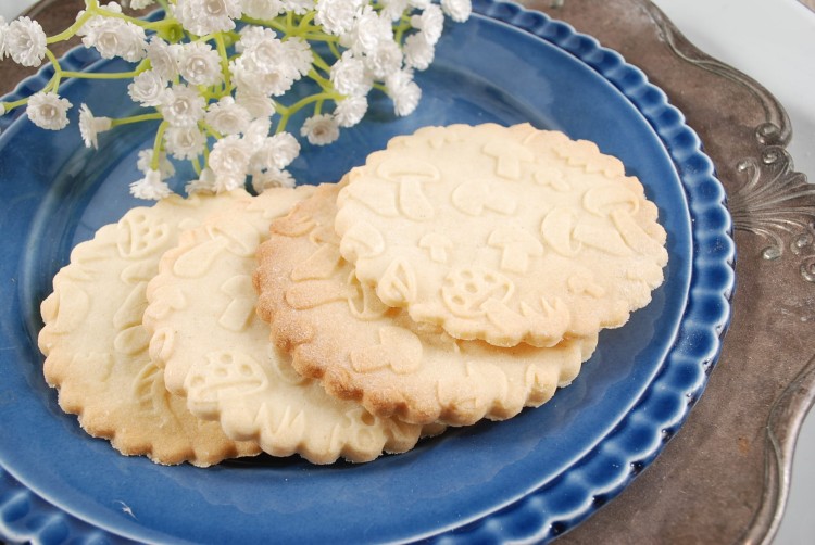 Kruche ciasteczka ze wzorem