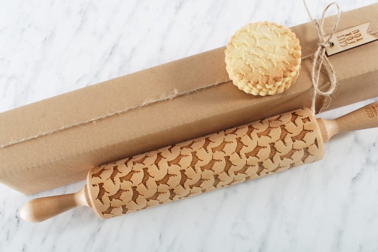 Drewniany wałek do ciasta w psy