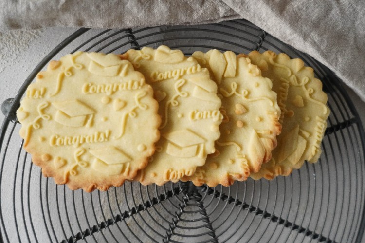 Butter cookies for graduation