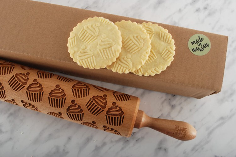 Muffin design engraved rolling pin