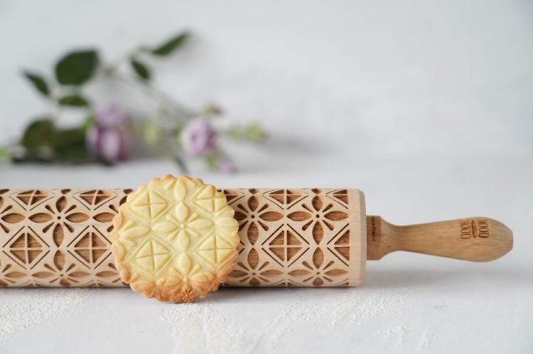 engraved wooden rolling pin Porto