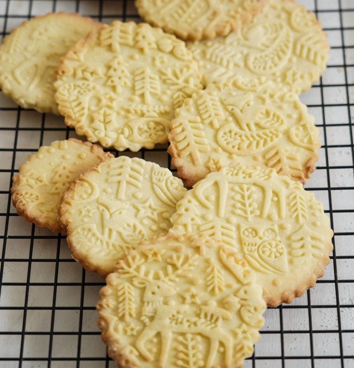 wooden engraved rolling pin holiday Mood for Wood