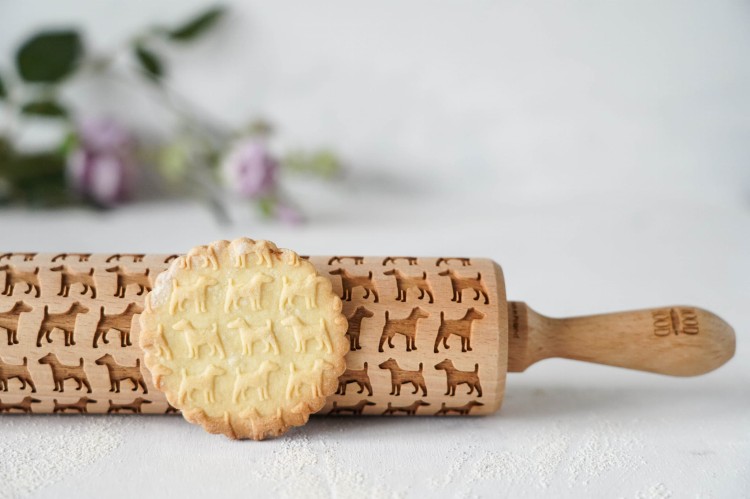 Laser engraved rolling pin for cookies