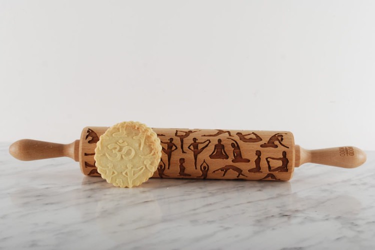 decorative yoga cookie roller Mood for Wood