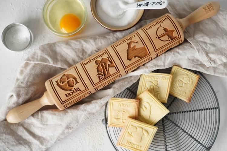 engraved gingerbread rolling pin