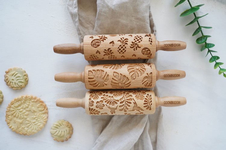 Mini wałki w liście monstery - od Mood for Wood