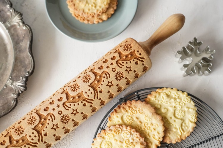 engraved wooden rolling pin reindeer christmas