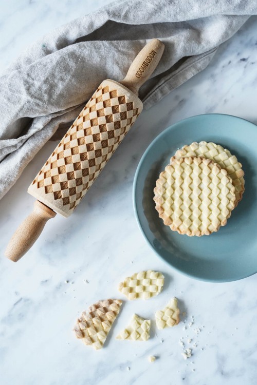 Mini wałek do ciasta w geometryczny wzór