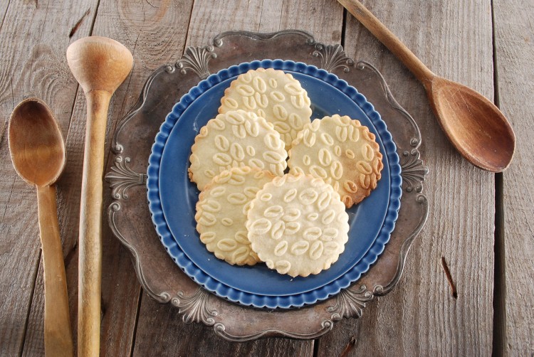 Butter cookies with coffee beans design