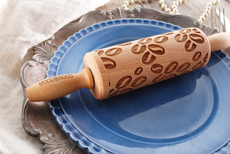 Mini wałek do ciasta grawerowany w ziarna kawy