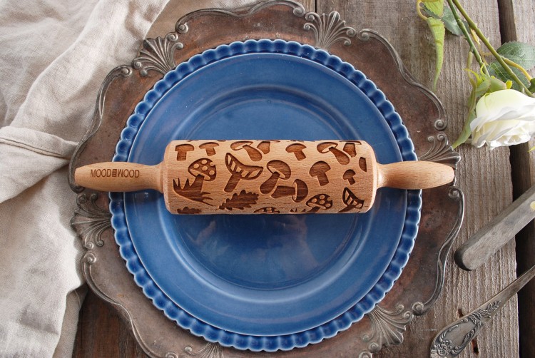 Mini rolling pin with mushroom design