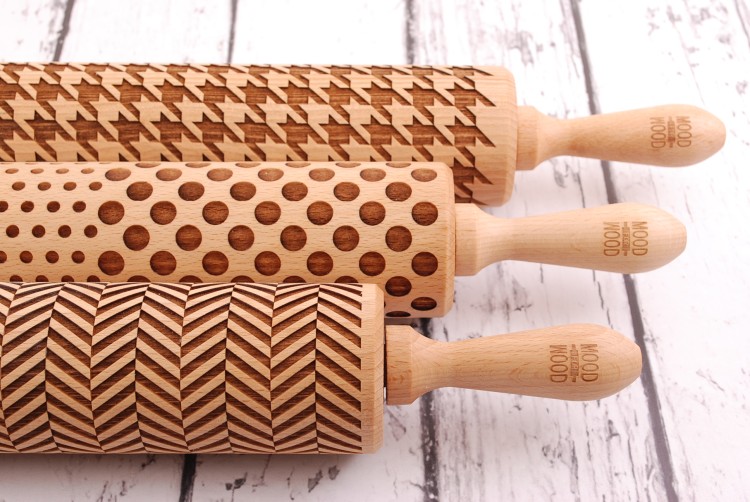 Zestaw drewnianych wałków do ciasta w geometryczne wzory