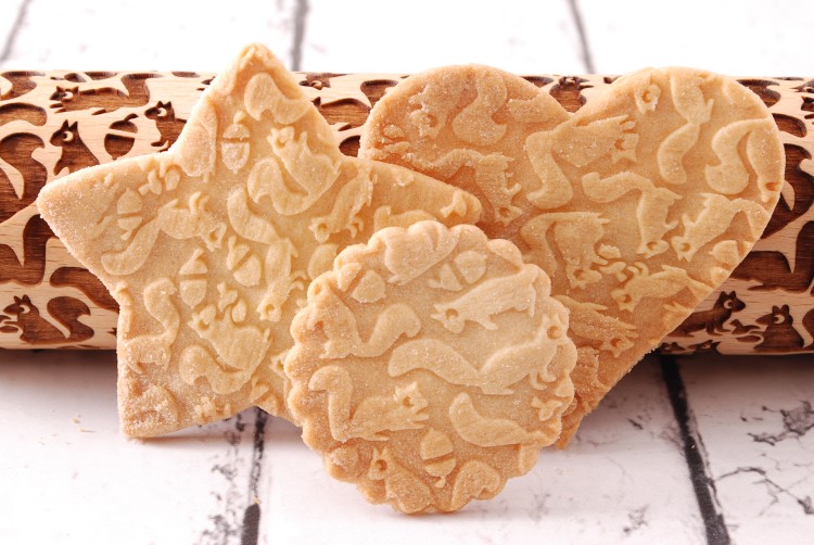 animal cookie design squirrels festive Christmas cookies  Mood for Wood
