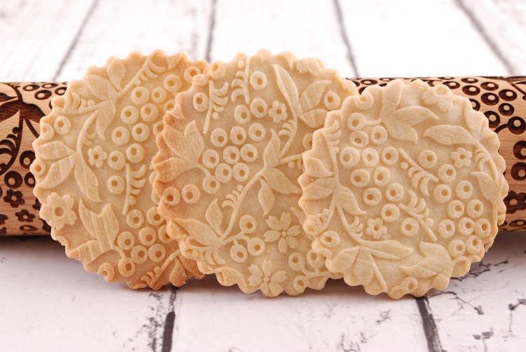 wooden rolling pin with rowan design Mood for Wood