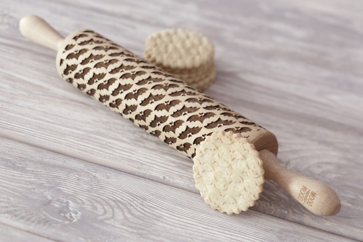 Beech Halloween rolling pin – deep engraving, clear pattern