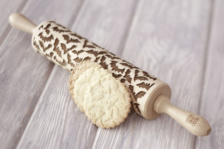 beech rolling pin for cookies bats pattern Mood for Wood