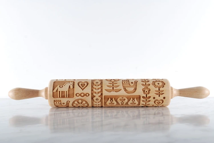 Beech wood rolling pin with folk ornament – holiday cookies Mood for Wood