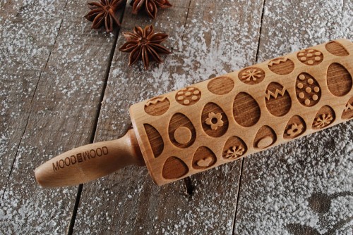 Mini rolling pin with Easter pattern