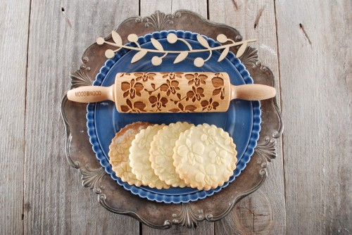 Mini wooden rolling pin with orchids