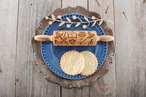 Mini wałek do ciasta w motywy czarodziejskie - od Mood for Wood