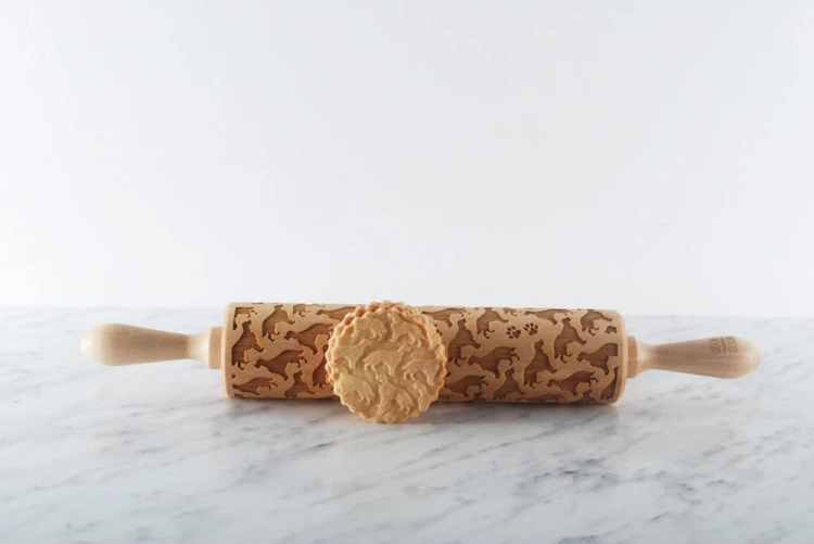 Regular size wooden rolling pin made of beech wood