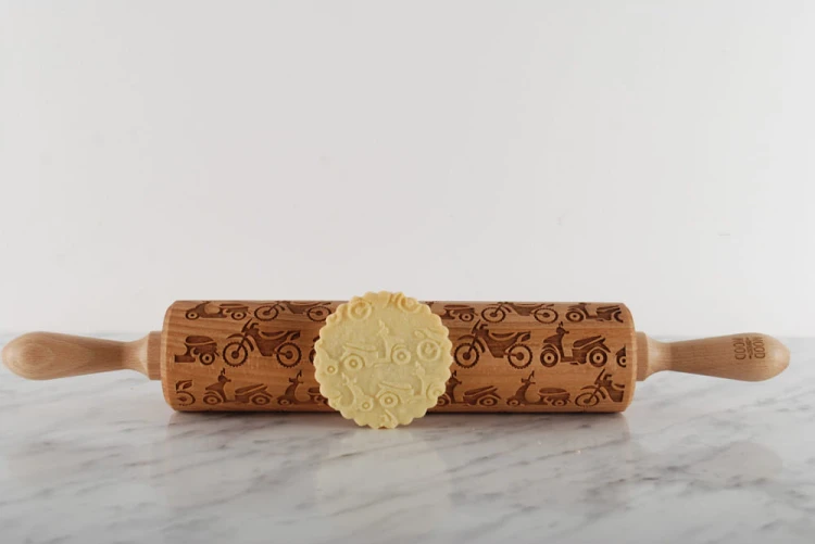 beech rolling pin motorcycle pattern cookies 3D effect