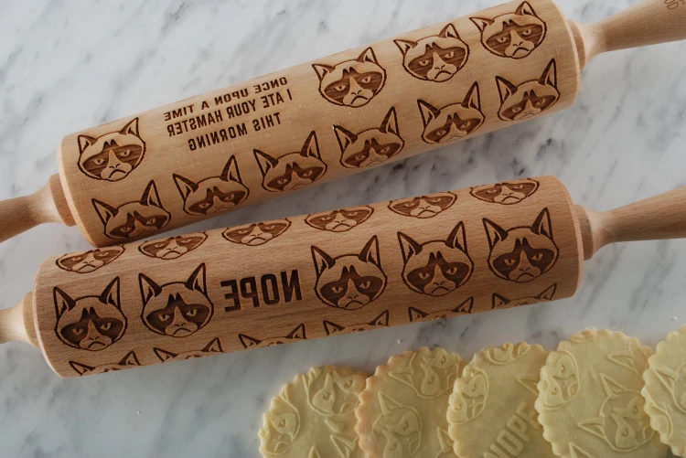 Wooden rolling pin laser engraved in cats design - from Mood for Wood