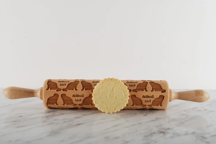 Best gift for cats lovers - from Mood for Wood