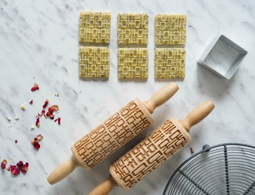 Set of 2 mini wooden rolling pins for wedding cookies