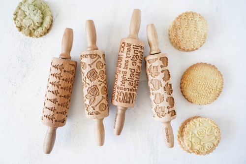 Set of 4 mini wooden rolling pins for thanksgiving, Christmas and Halloween