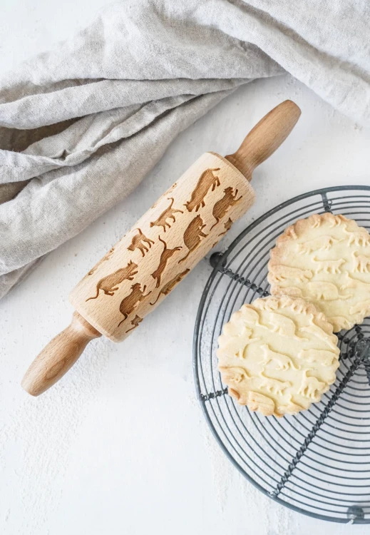 Mini rolling pin with playing cats - from Mood for Wood