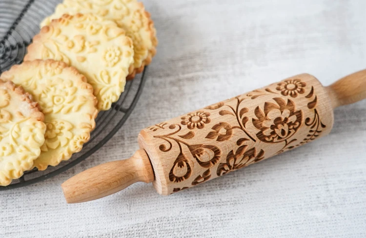 Wooden mini rolling pin with Polish folk design