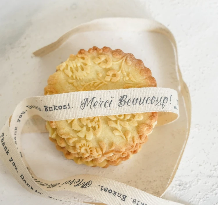 Embossed cookies with a rolling pin from Mood for Wood