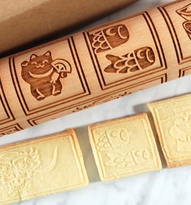 grawerowany-walek-do-ciasta-chiny-widok-calego-produktu