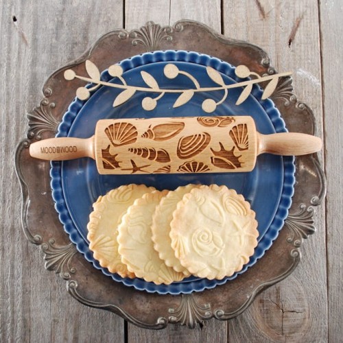 Mini rolling pin for cookies - seashells - from Mood for Wood